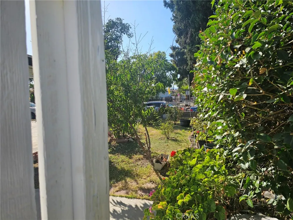 12036 Jouett Lakeview Terrace, CA 91342