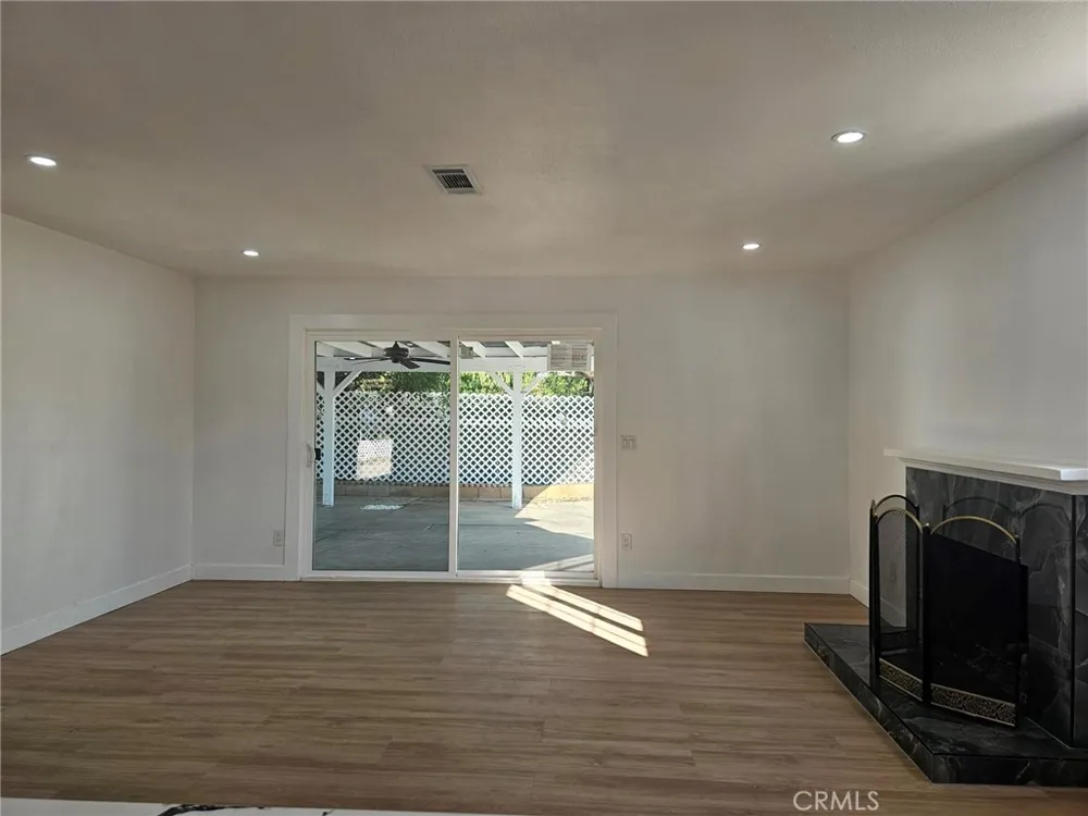 12036 Jouett Lakeview Terrace, CA 91342