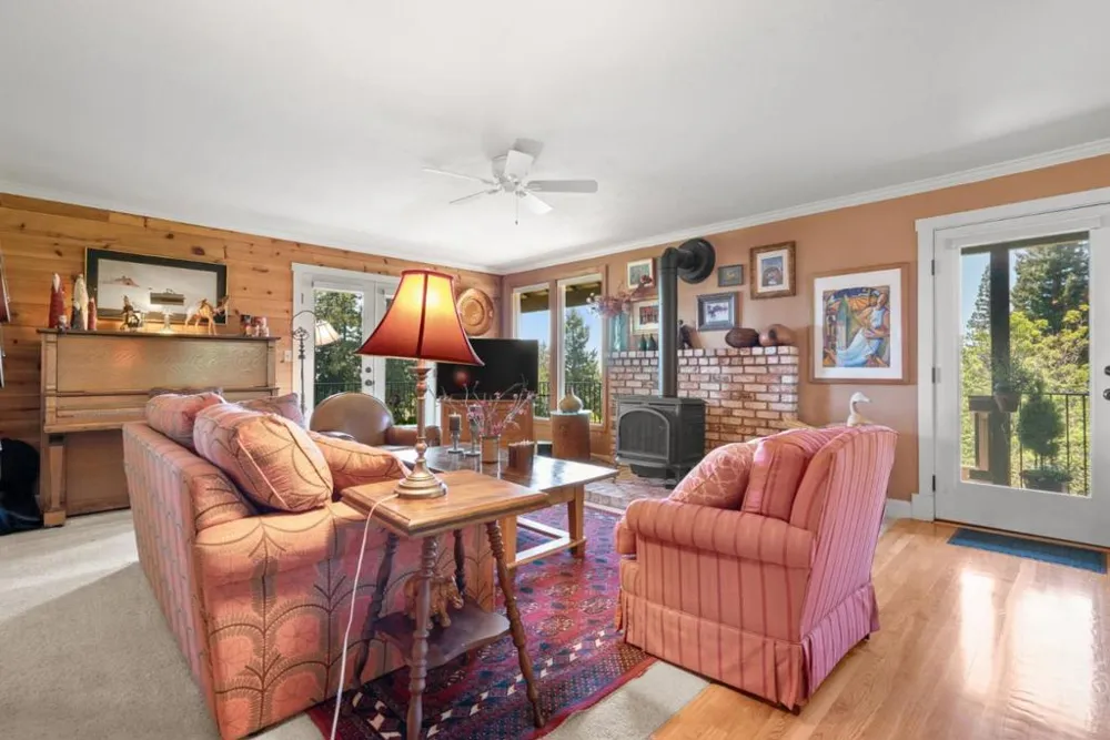 200 McAmant Drive Santa Cruz, CA 95060