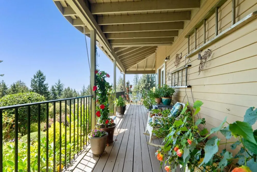 200 McAmant Drive Santa Cruz, CA 95060