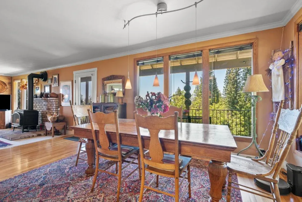 200 McAmant Drive Santa Cruz, CA 95060
