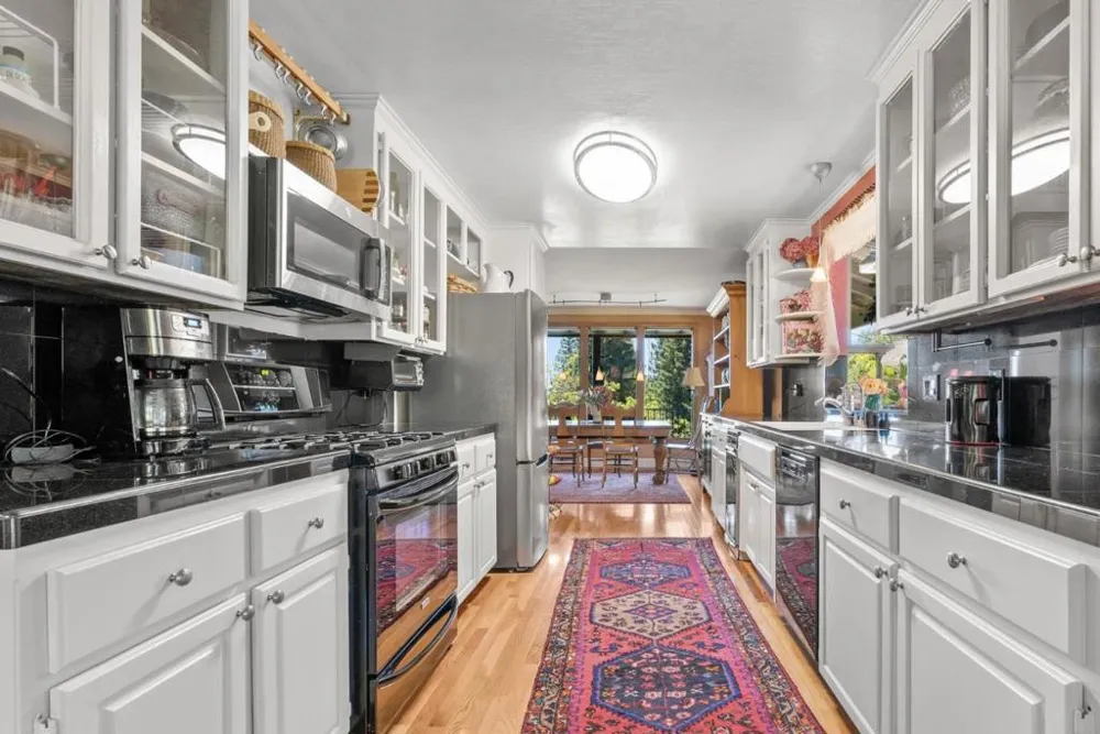 200 McAmant Drive Santa Cruz, CA 95060