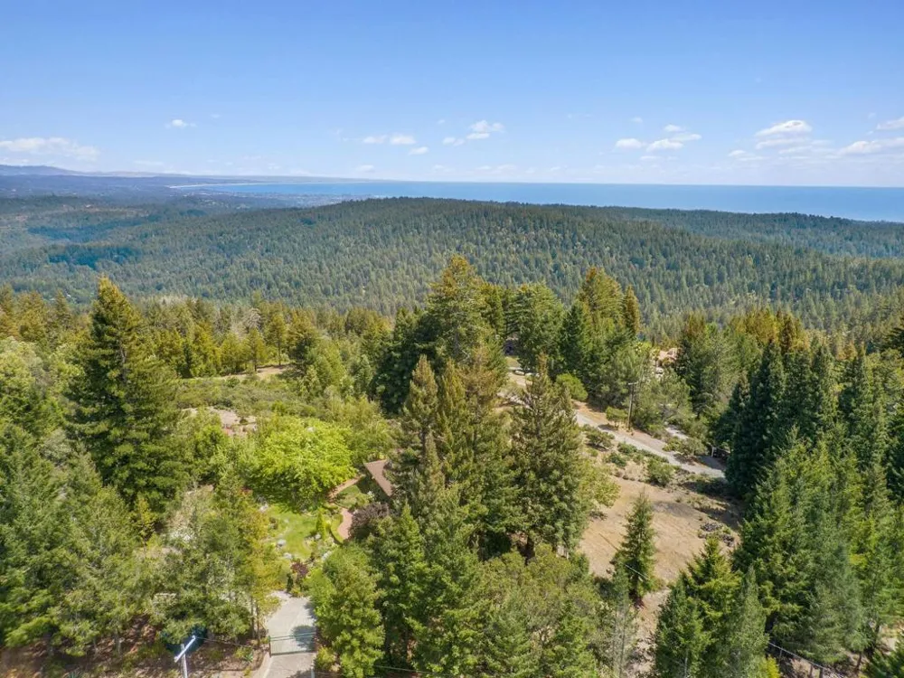 200 McAmant Drive Santa Cruz, CA 95060
