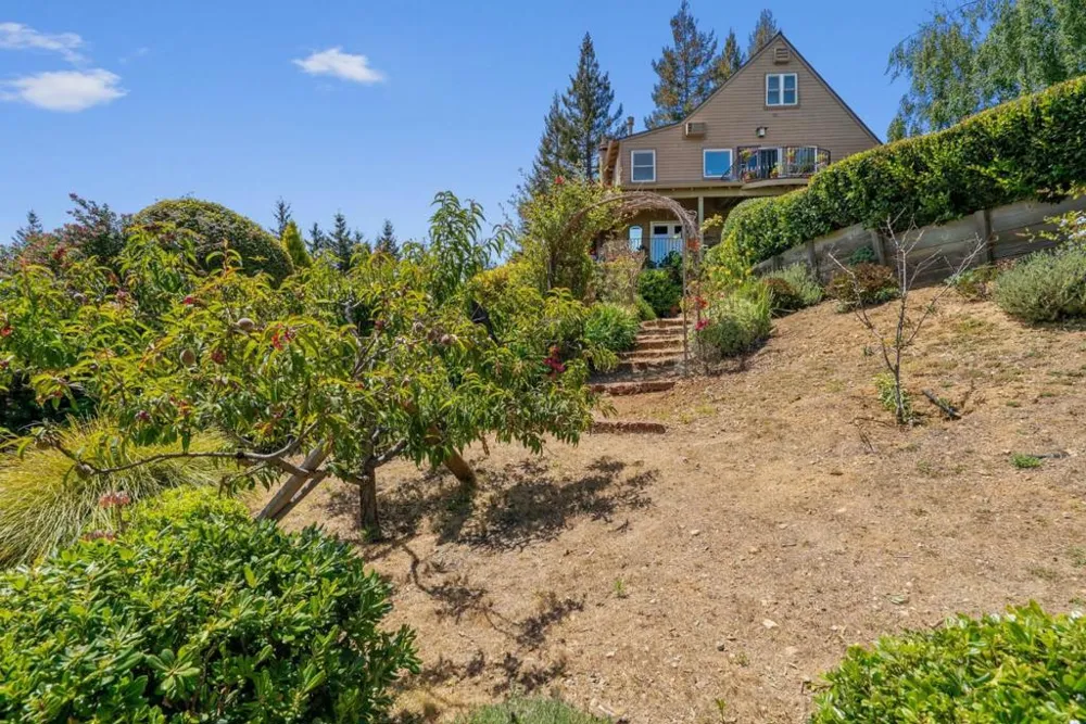 200 McAmant Drive Santa Cruz, CA 95060