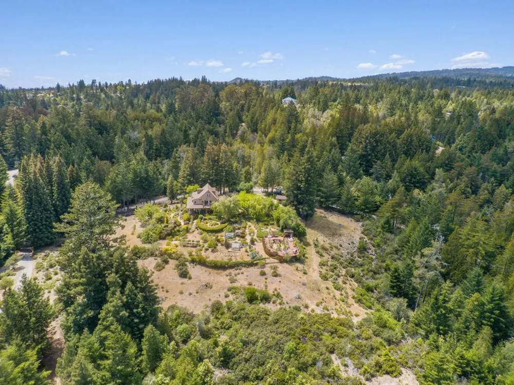 200 McAmant Drive Santa Cruz, CA 95060