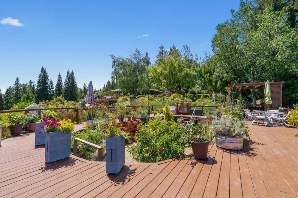 200 McAmant Drive Santa Cruz, CA 95060