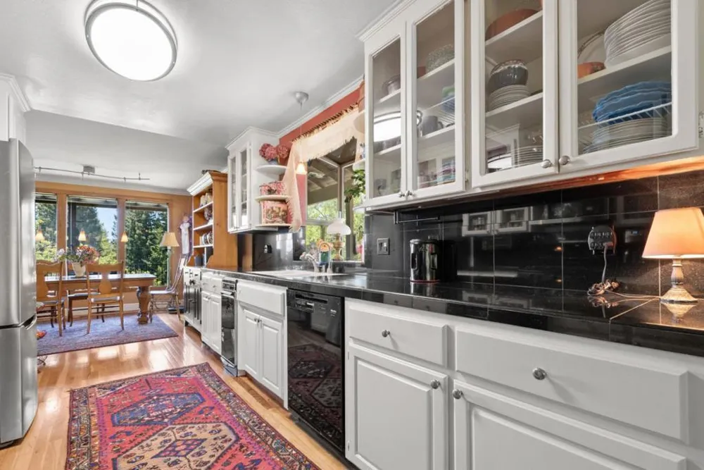 200 McAmant Drive Santa Cruz, CA 95060