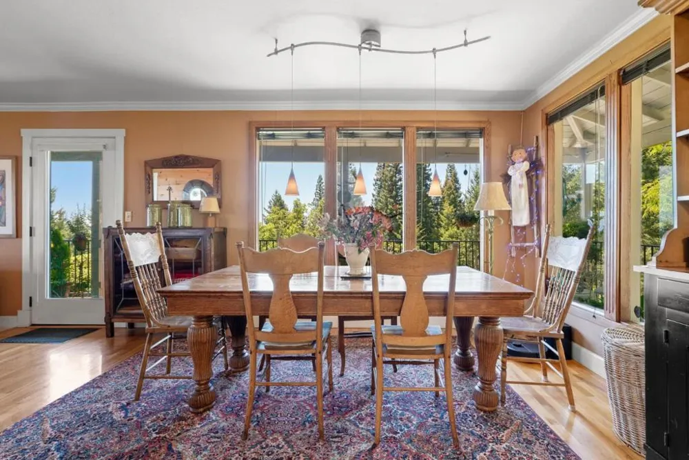 200 McAmant Drive Santa Cruz, CA 95060