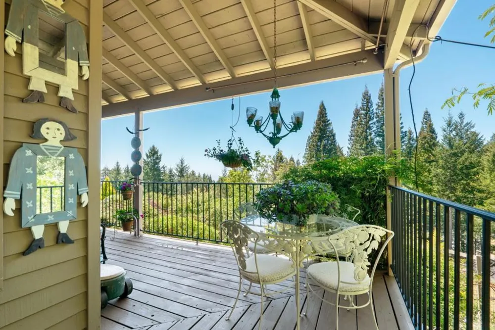 200 McAmant Drive Santa Cruz, CA 95060