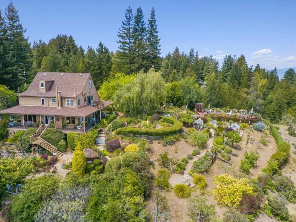 200 McAmant Drive Santa Cruz, CA 95060