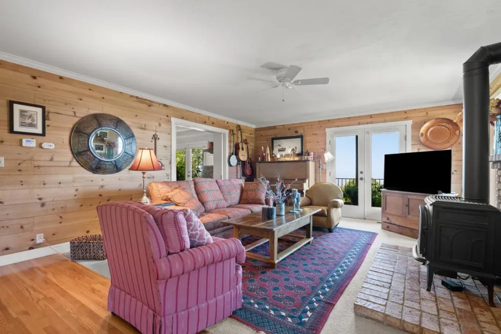 200 McAmant Drive Santa Cruz, CA 95060