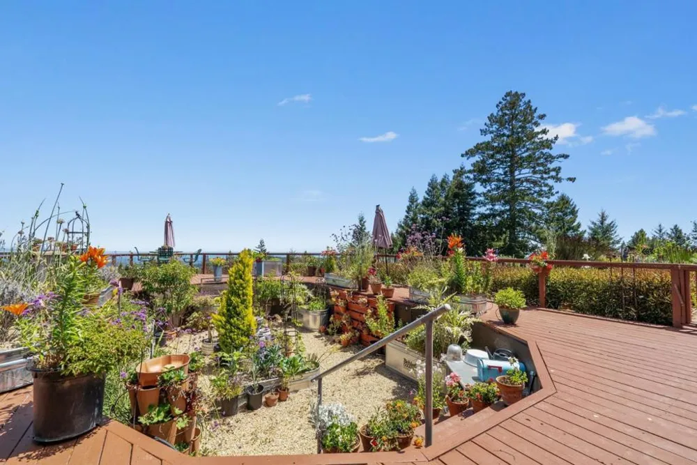 200 McAmant Drive Santa Cruz, CA 95060