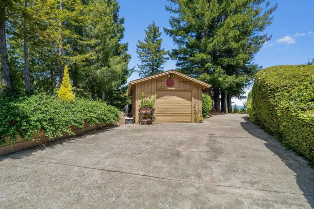 200 McAmant Drive Santa Cruz, CA 95060
