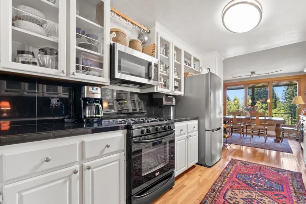 200 McAmant Drive Santa Cruz, CA 95060