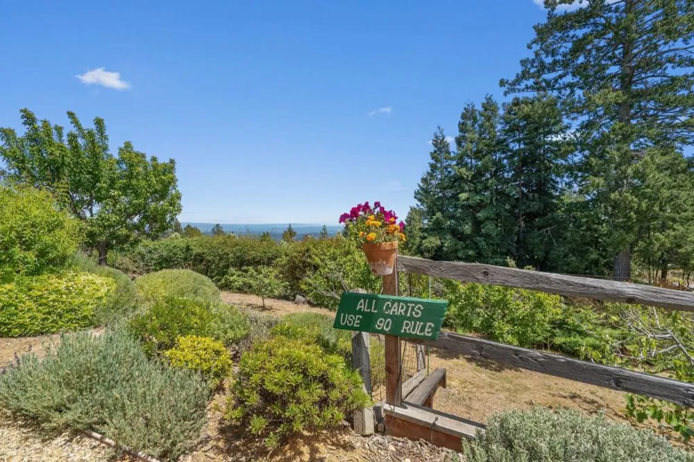 200 McAmant Drive Santa Cruz, CA 95060
