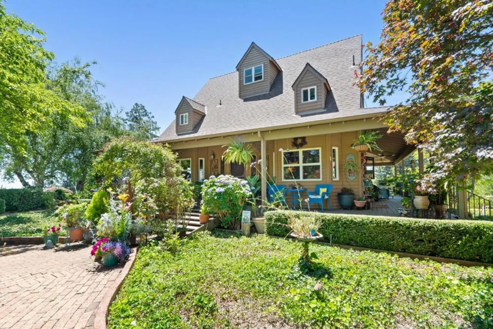 200 McAmant Drive Santa Cruz, CA 95060