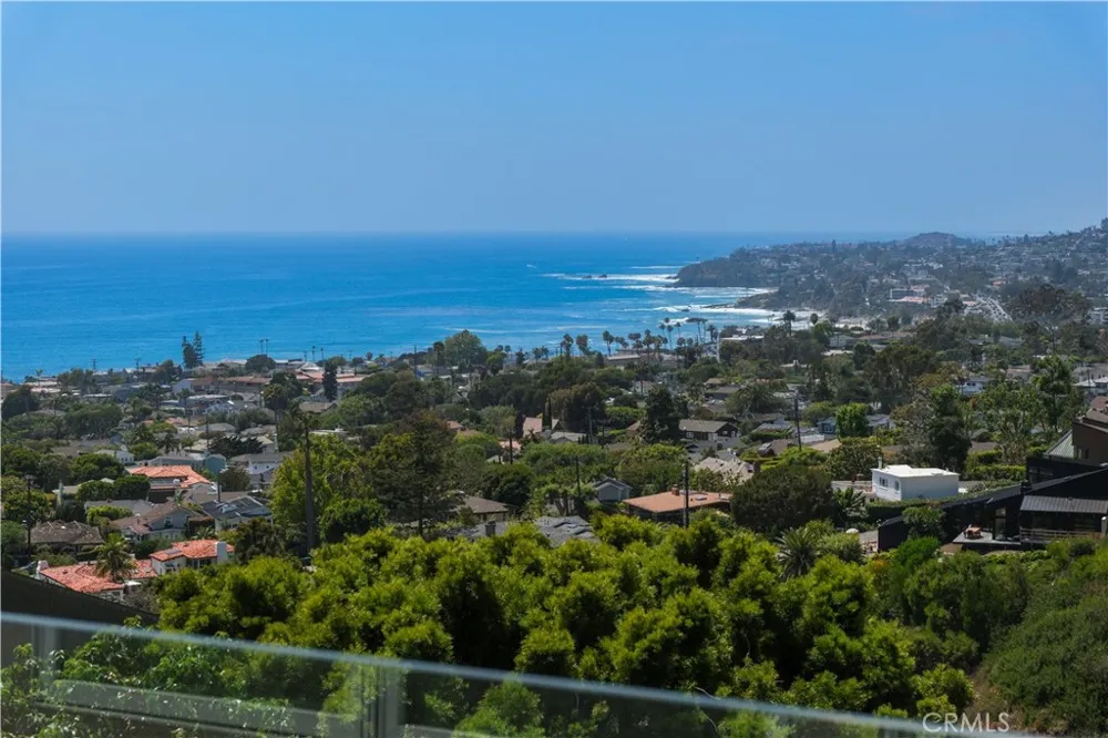 964 Van Dyke Laguna Beach, CA 92651