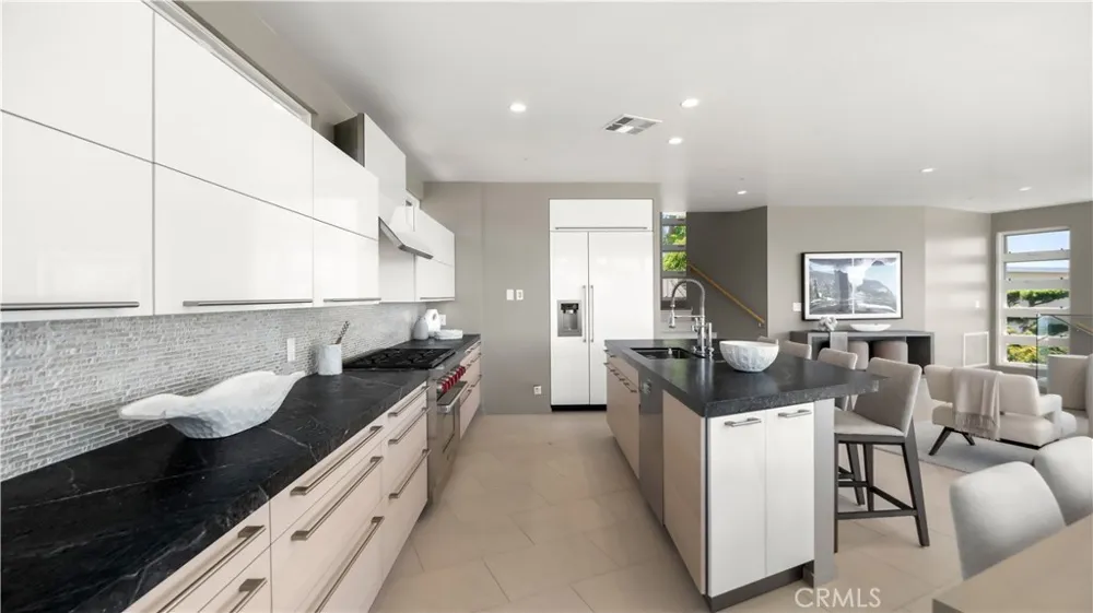 964 Van Dyke Laguna Beach, CA 92651