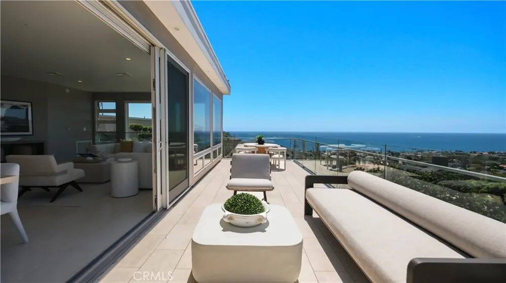 964 Van Dyke Laguna Beach, CA 92651