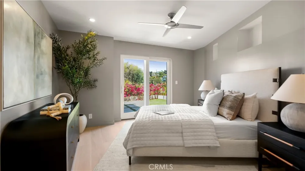 964 Van Dyke Laguna Beach, CA 92651