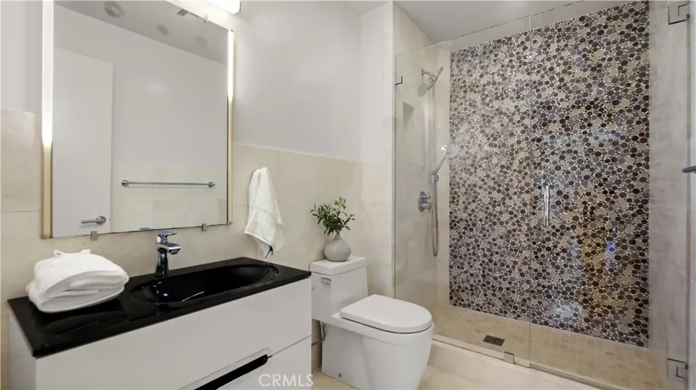 964 Van Dyke Laguna Beach, CA 92651