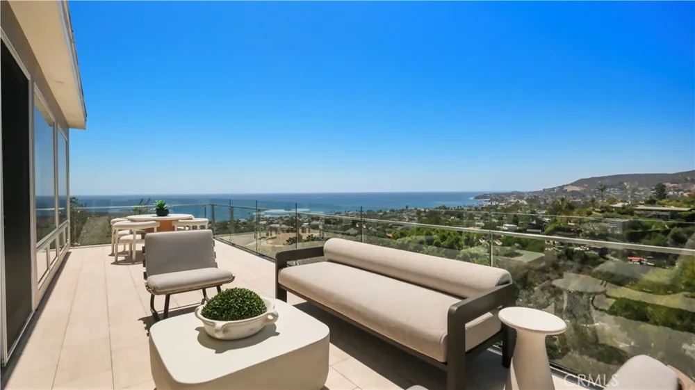 964 Van Dyke Laguna Beach, CA 92651