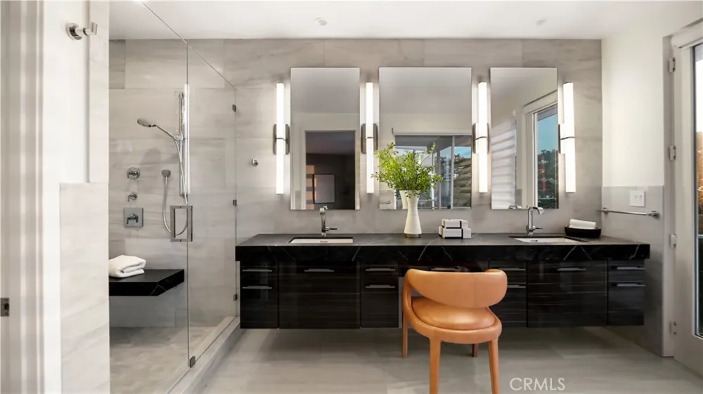 964 Van Dyke Laguna Beach, CA 92651