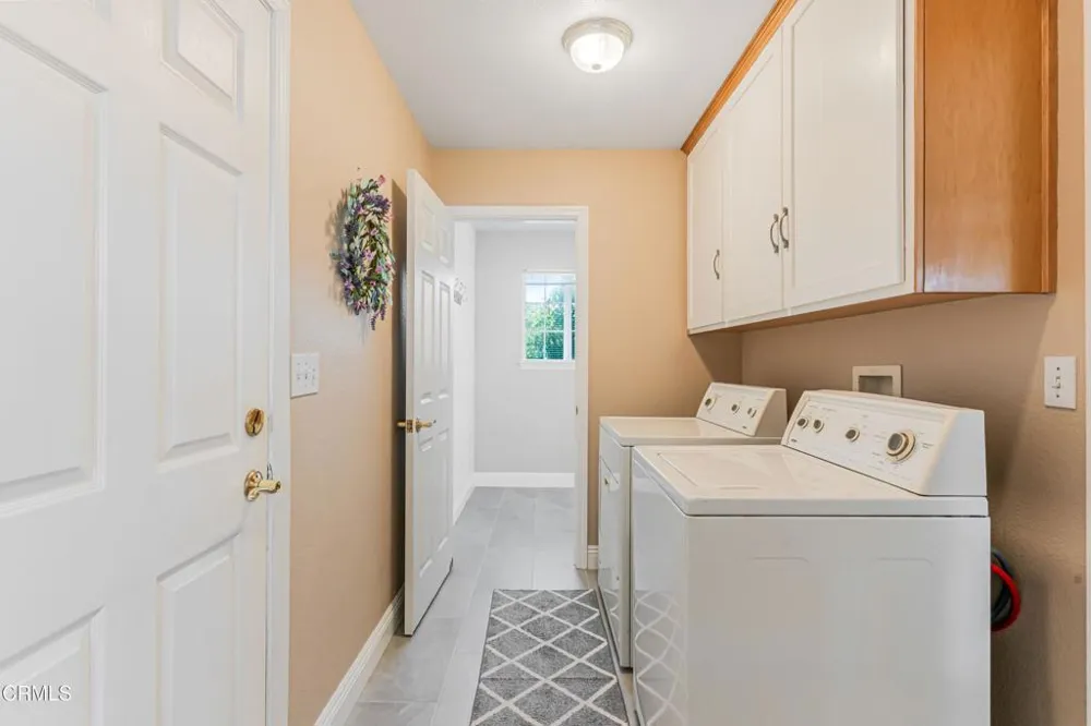 821 Coiner Court Los Alamos, CA 93440