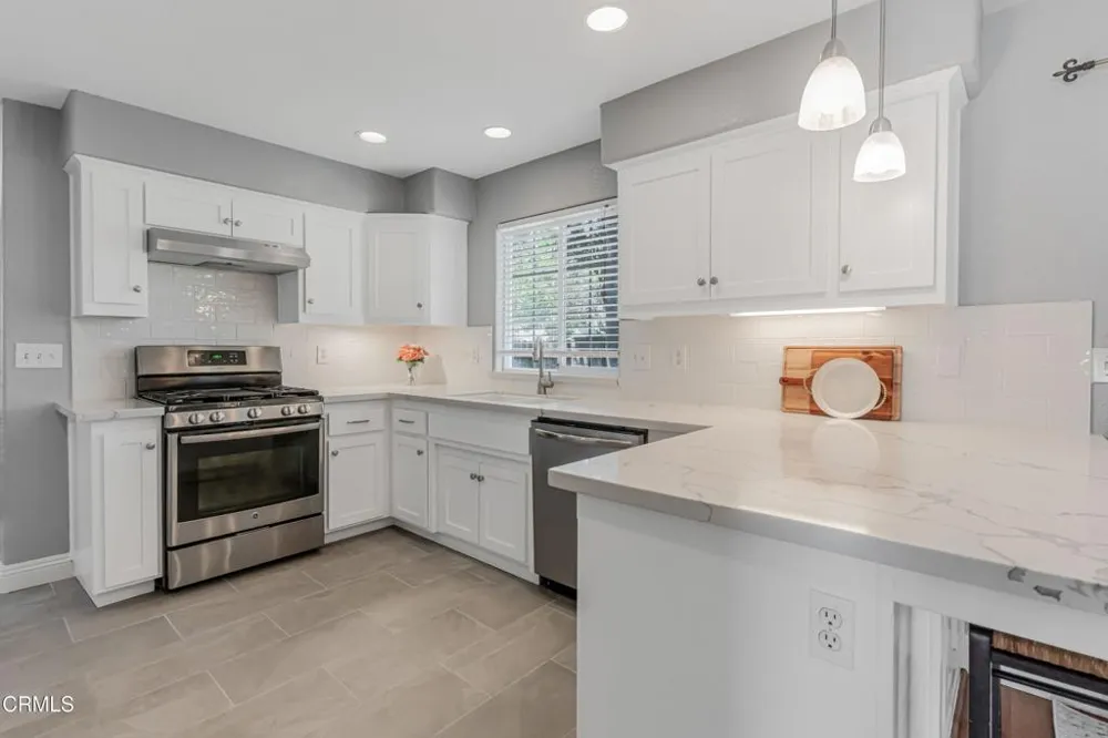 821 Coiner Court Los Alamos, CA 93440
