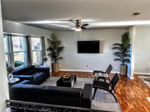 1811 Navajo Place
