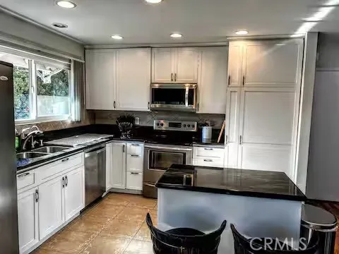 1811 Navajo Place Escondido, CA 92029