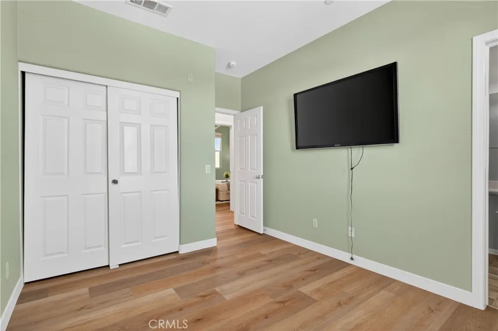 217 W Zinfandel Covina, CA 91723
