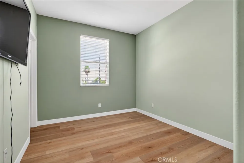 217 W Zinfandel Covina, CA 91723