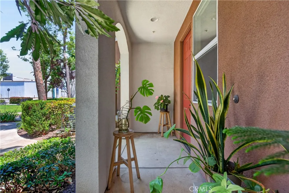 217 W Zinfandel Covina, CA 91723