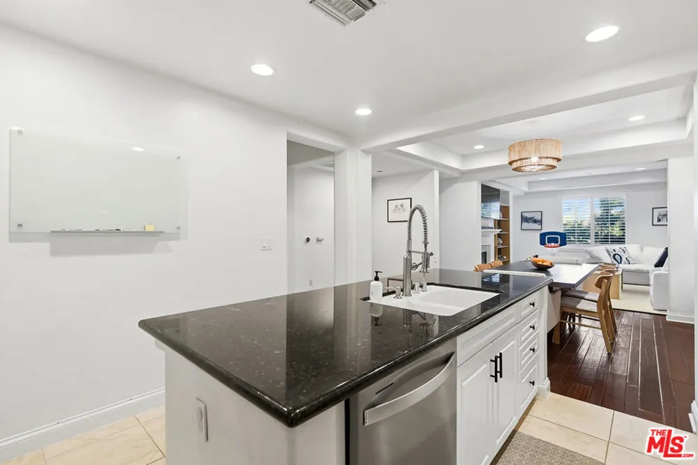 12975 Agustin Place #134 Playa Vista, CA 90094