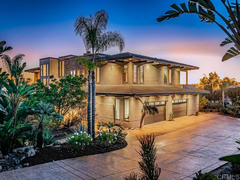 2362 Edgehill Road Vista, CA 92084
