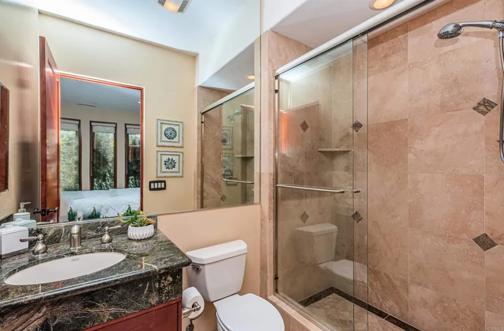 2362 Edgehill Road Vista, CA 92084