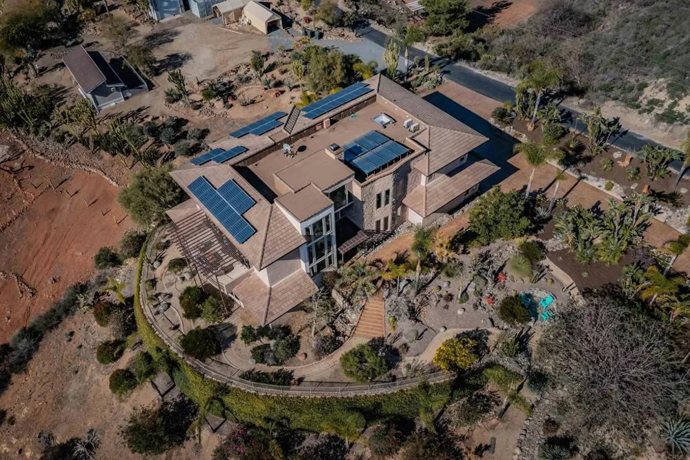 2362 Edgehill Road Vista, CA 92084