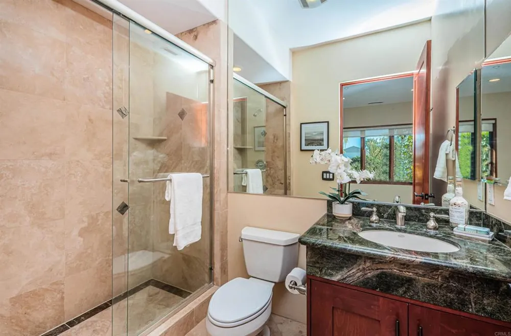 2362 Edgehill Road Vista, CA 92084