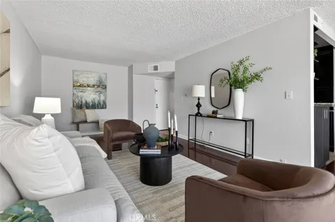 5412 Lindley Avenue #322