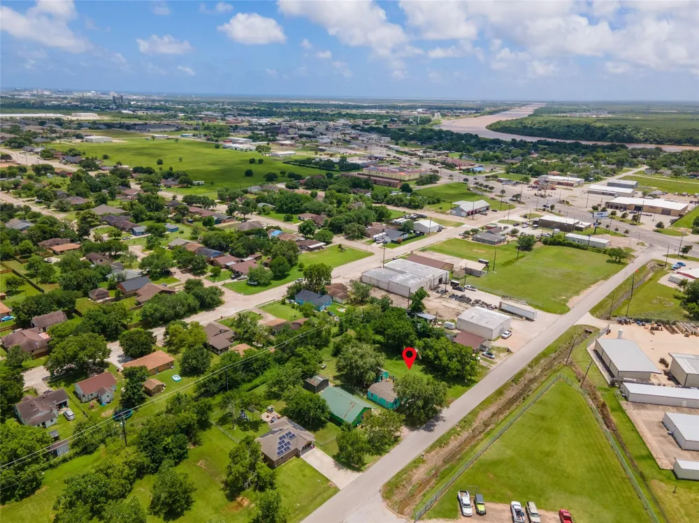 1826 Zapata Street Freeport, TX 77541