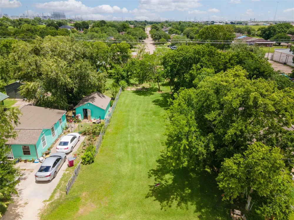 1826 Zapata Street Freeport, TX 77541
