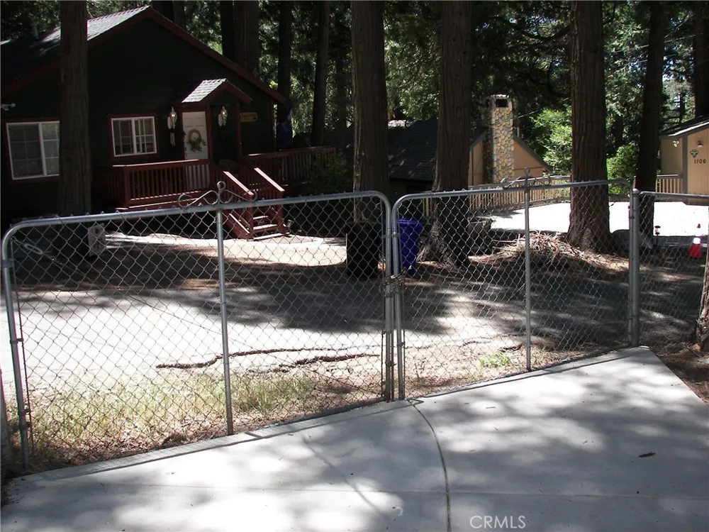 1101 Big Tree Crestline, CA 92325