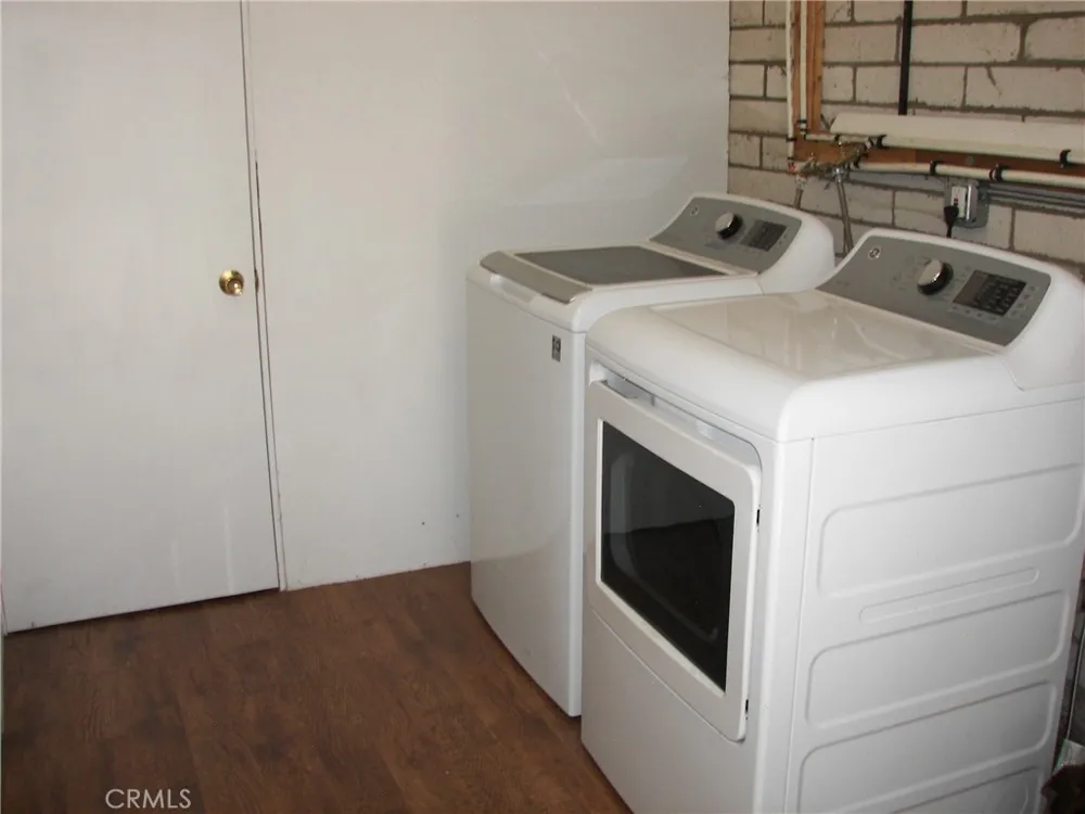 1101 Big Tree Crestline, CA 92325