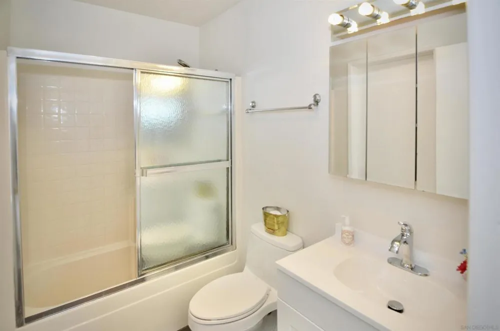 576 Douglas Street Chula Vista, CA 91910