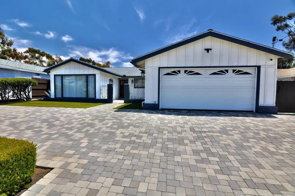 576 Douglas Street Chula Vista, CA 91910