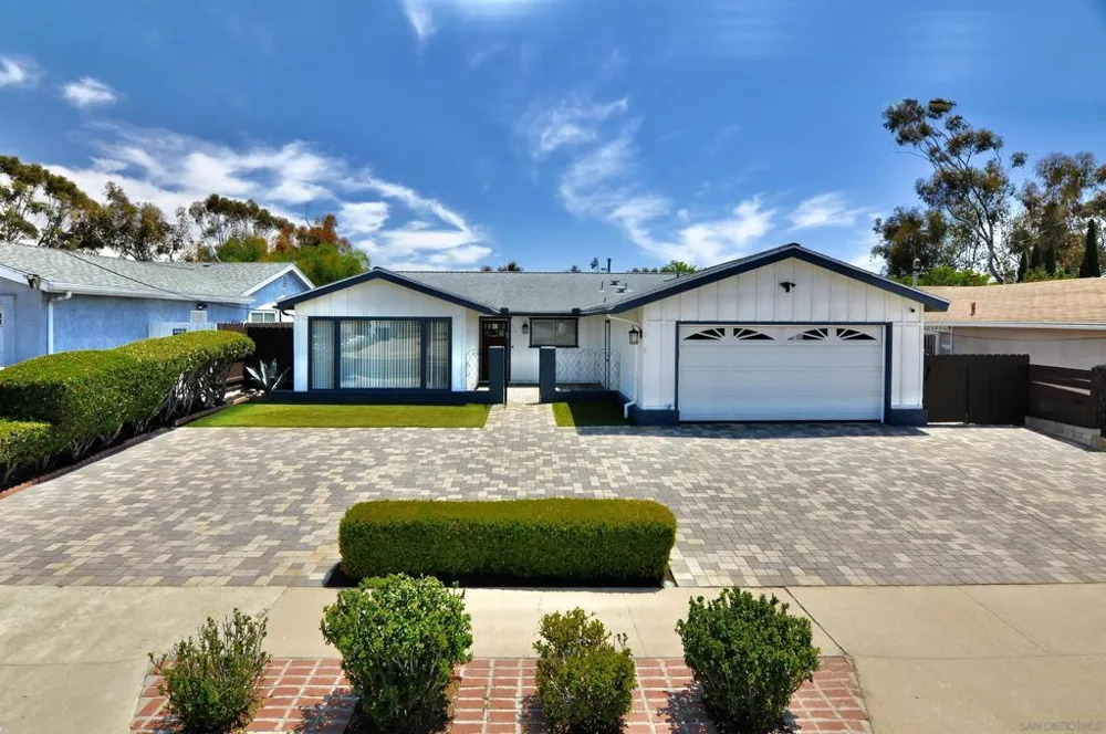 576 Douglas Street Chula Vista, CA 91910