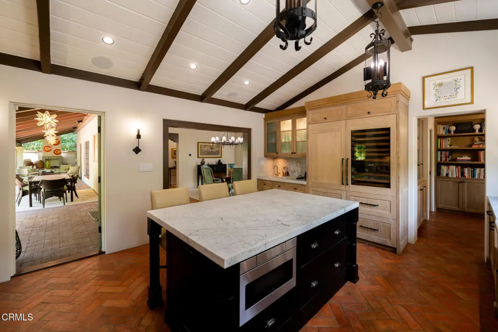 1115 S Oak Knoll Avenue Pasadena, CA 91106