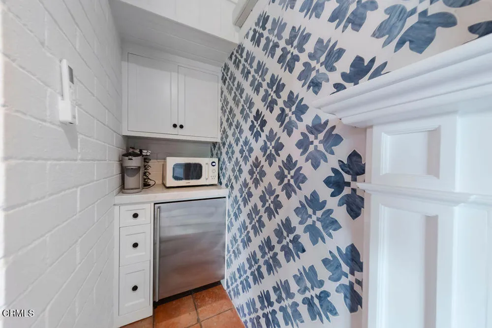 1115 S Oak Knoll Avenue Pasadena, CA 91106