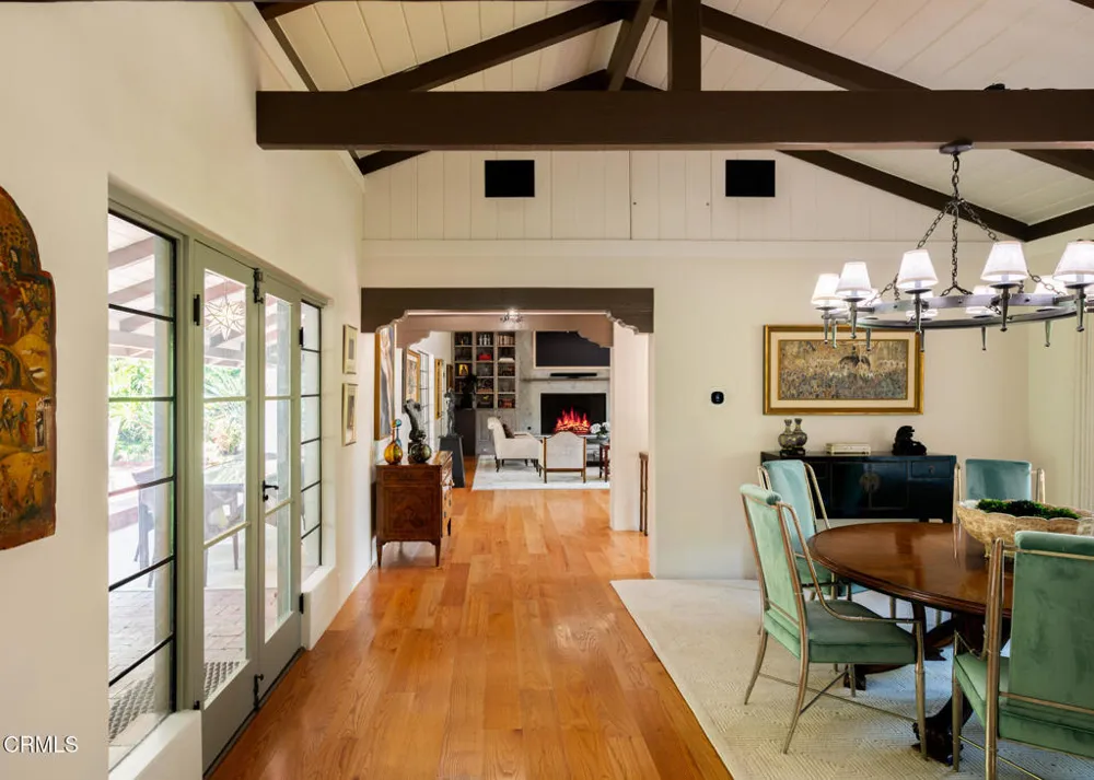 1115 S Oak Knoll Avenue Pasadena, CA 91106